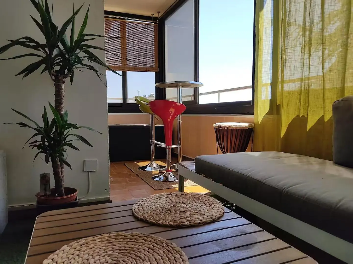 Apartment Spacious, Quiet With Stunning Pine Forest Views Marseille France